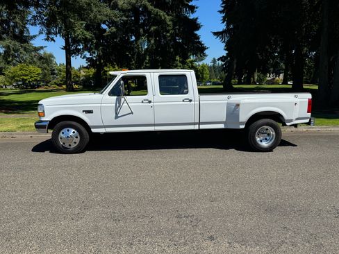 Used 1994 Ford F350 2WD Crew Cab image 2