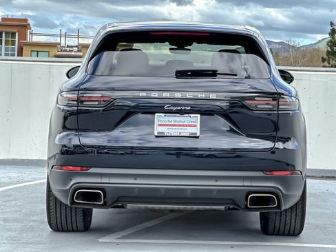 Certified 2023 Porsche Cayenne image 7