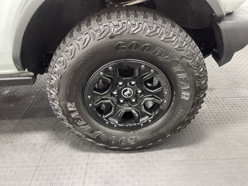 Used 2022 Ford Bronco Wildtrak image 29
