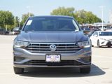 Used 2020 Volkswagen Jetta SE image 3
