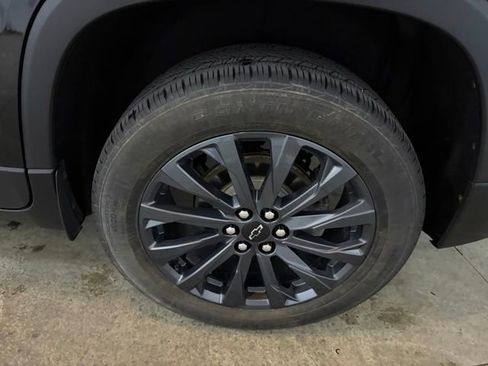 Used 2022 Chevrolet Traverse RS AWD/4WD image 9