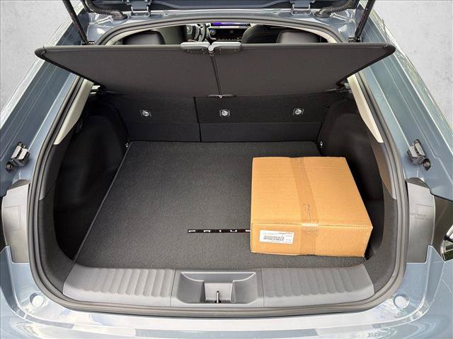 New 2027 Toyota Prius Plug-In Hybrid FWD image 18