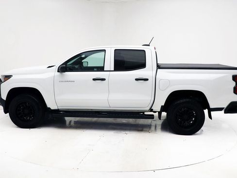 Used 2024 Chevrolet Colorado W/T w/ WT Convenience Package image 6