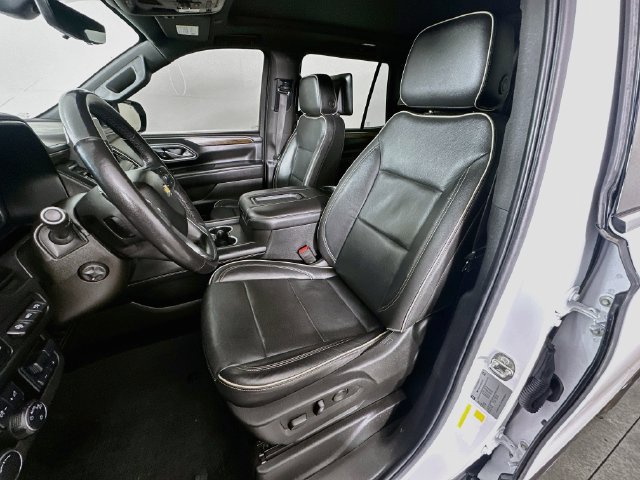 Used 2021 Chevrolet Tahoe Premier w/ Premium Package AWD/4WD image 30