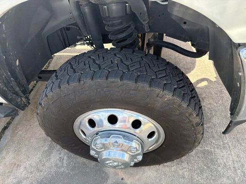 Used 2024 RAM 3500 Laramie w/ Towing Technology Group AWD/4WD image 13