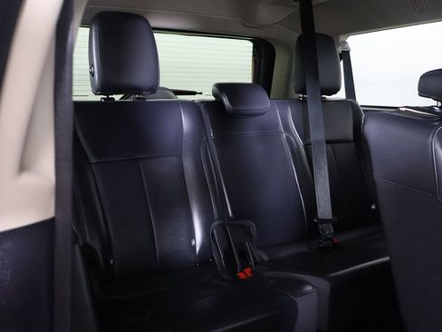 Used 2024 Ford Expedition Max XLT image 34