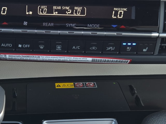 Certified 2026 Toyota Sienna Limited FWD image 29