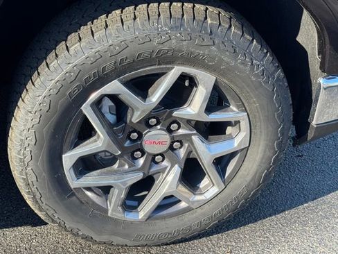 New 2026 GMC Sierra 1500 SLT w/ SLT Premium Plus Package image 27