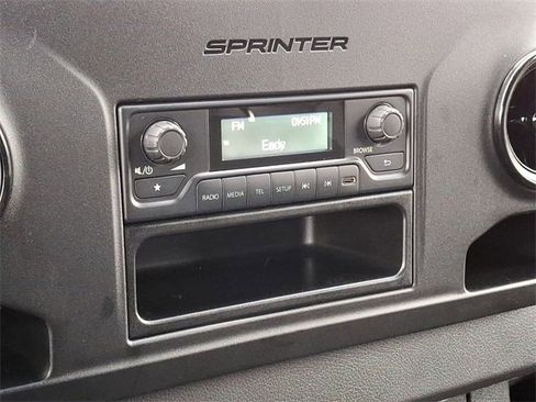 Used 2025 Mercedes-Benz Sprinter 2500 image 18