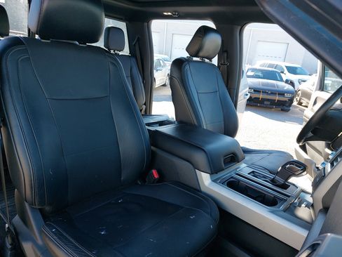 Used 2015 Ford F150 Lariat image 10