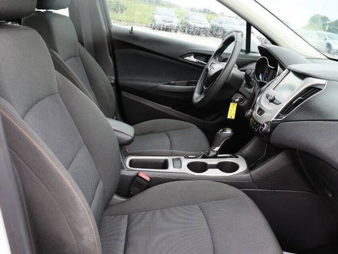 Used 2016 Chevrolet Cruze LS FWD image 15