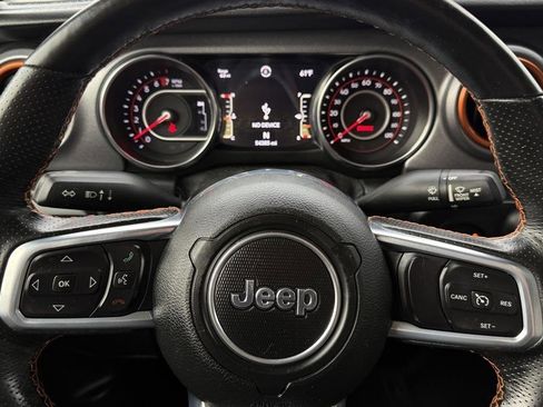 Used 2020 Jeep Gladiator Mojave AWD/4WD image 47