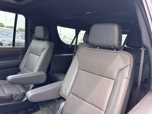 Used 2024 Chevrolet Suburban High Country w/ Premium Package AWD/4WD image 26