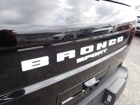 Certified 2025 Ford Bronco Sport Outer Banks w/ Outer Banks Tech Package+ AWD/4WD image 5