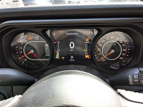 New 2026 Jeep Wrangler Unlimited Rubicon AWD/4WD image 27
