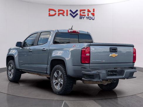 Used 2018 Chevrolet Colorado Z71 AWD/4WD image 3