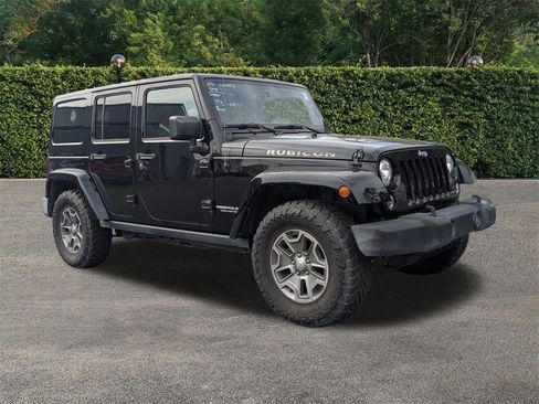 Used 2017 Jeep Wrangler Unlimited Rubicon w/ Connectivity Group image 2