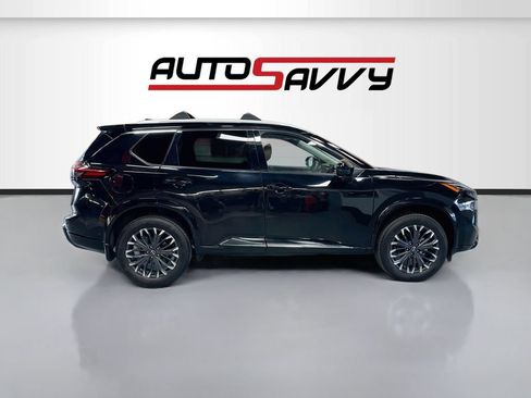 Used 2025 Nissan Rogue Platinum w/ Platinum Premium Package AWD/4WD image 8
