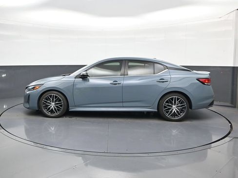 Certified 2024 Nissan Sentra SR w/ Trunk Package FWD image 5