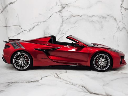 Used 2024 Chevrolet Corvette Z06 w/ Battery Protection Package RWD image 19