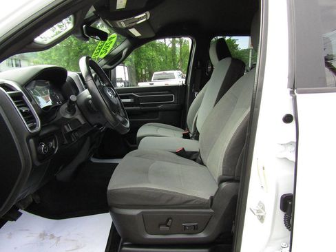 Used 2024 RAM 2500 Big Horn w/ Off Road Package AWD/4WD image 13