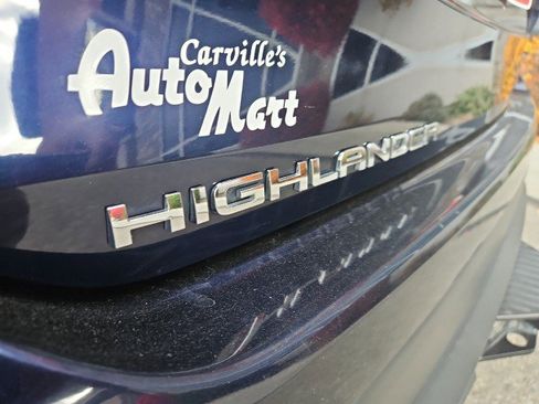 Used 2021 Toyota Highlander XLE image 22