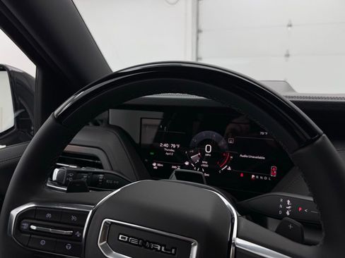 New 2026 GMC Yukon XL Denali w/ Denali Reserve Package AWD/4WD image 6