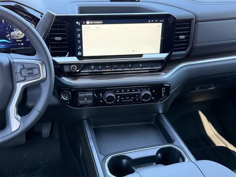 New 2026 Chevrolet Silverado 2500 LT w/ Texas Edition image 16