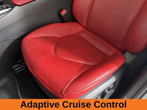 Used 2023 Toyota Camry XSE FWD image 11