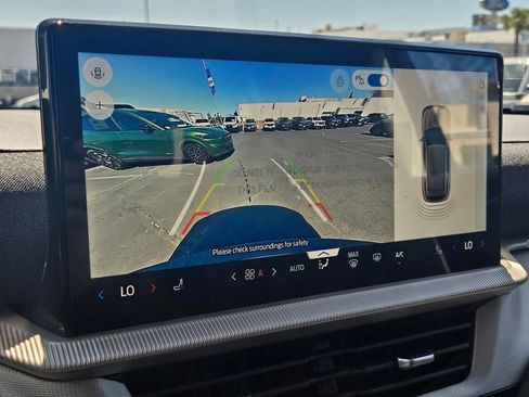 New 2026 Ford Explorer Active RWD image 17