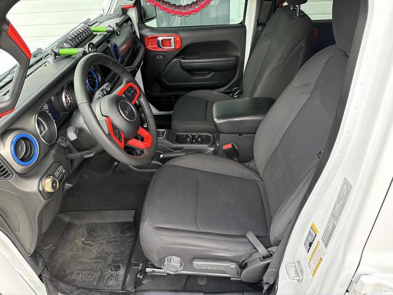 Used 2021 Jeep Wrangler Unlimited Sport AWD/4WD image 8
