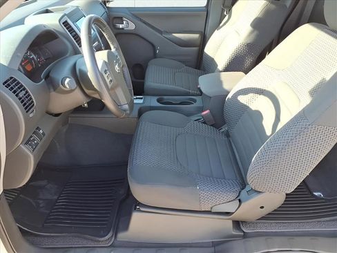 Used 2019 Nissan Frontier SV w/ Value Truck Package image 15