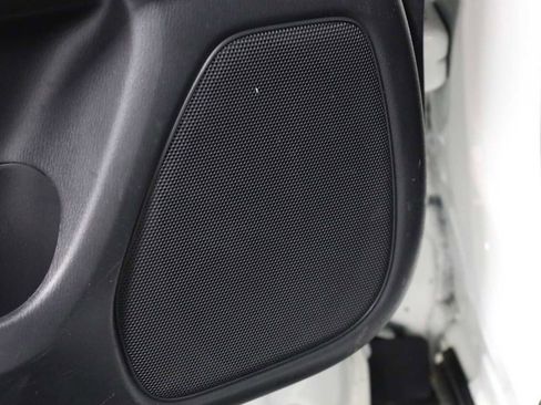 Used 2017 INFINITI QX60 AWD w/ Premium Plus Package image 17