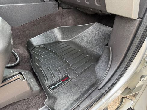 Used 2015 Ford F250 Lariat w/ Lariat Interior Package image 26