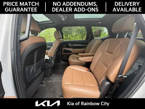 Used 2022 Kia Telluride SX w/ SX Prestige Package AWD/4WD image 13