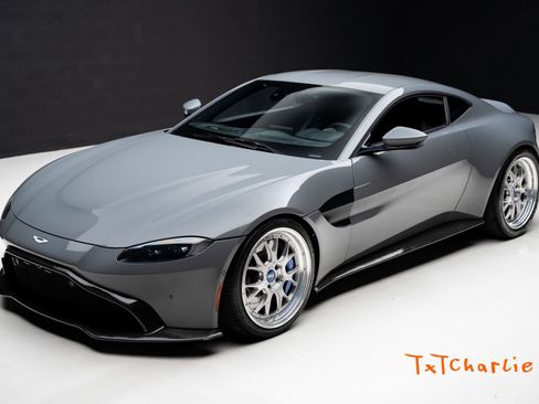 Used 2020 Aston Martin V8 Vantage Coupe RWD image 1