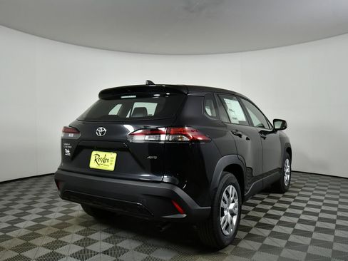 New 2026 Toyota Corolla Cross L image 11