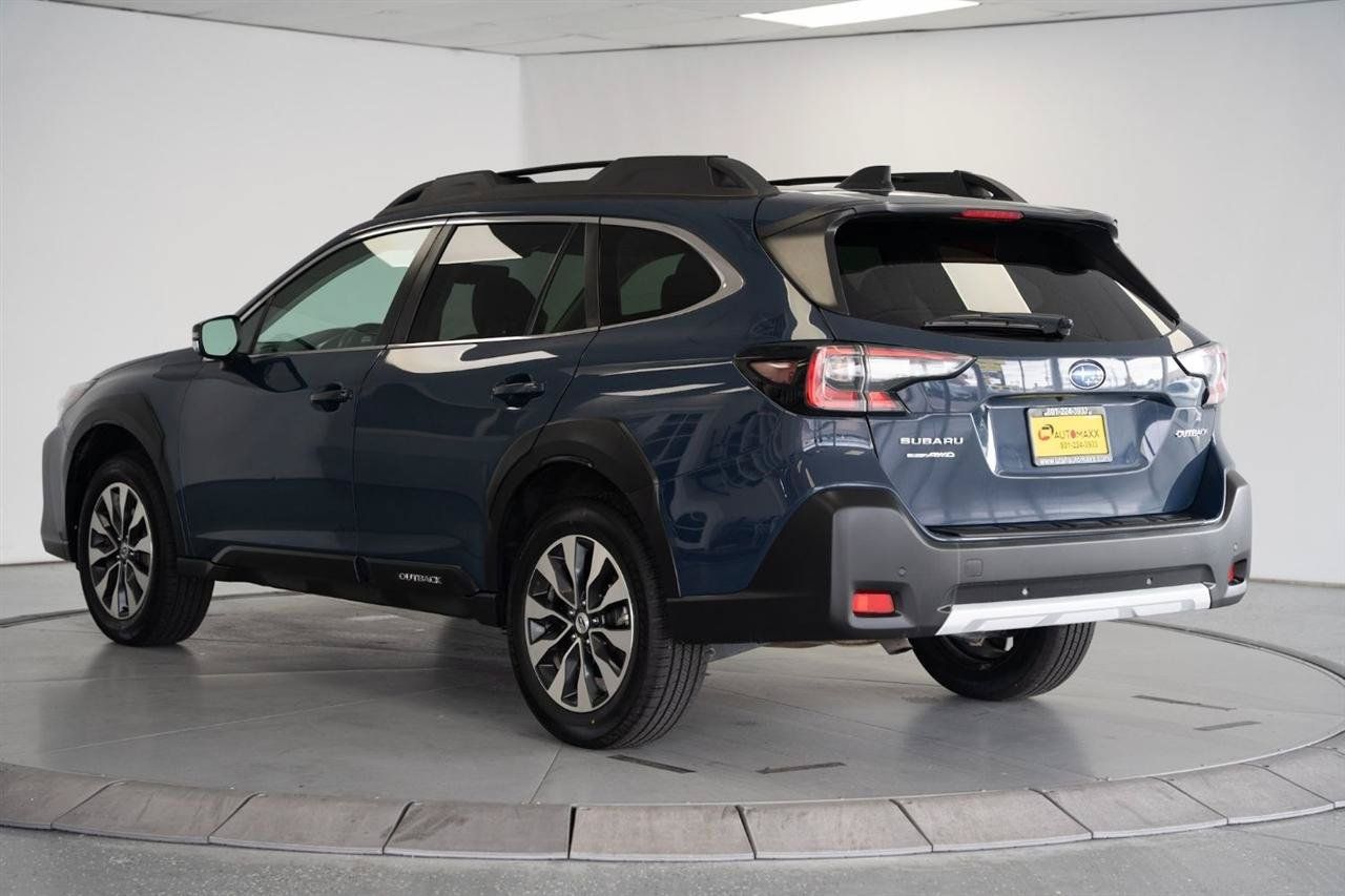 Used 2024 Subaru Outback Limited AWD/4WD image 6