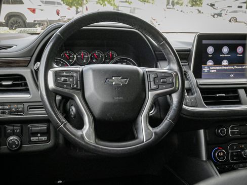Used 2021 Chevrolet Tahoe Z71 w/ Z71 Signature Package AWD/4WD image 6