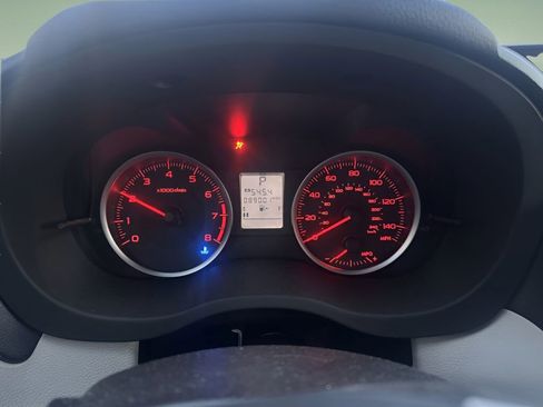 Used 2014 Subaru Crosstrek 2.0i Premium image 10