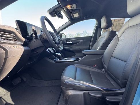 Used 2025 Buick Envista Sport Touring w/ Convenience II Package image 19