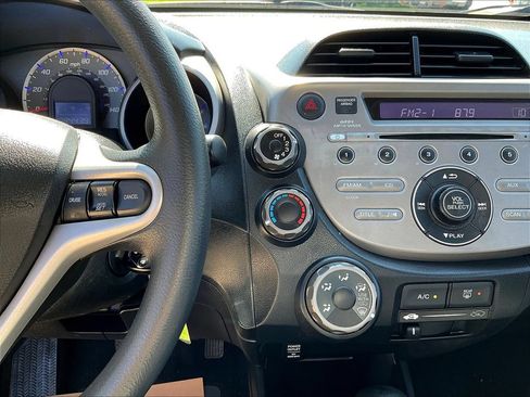 Used 2013 Honda Fit image 12