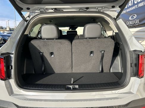 New 2026 Kia Sorento EX image 15