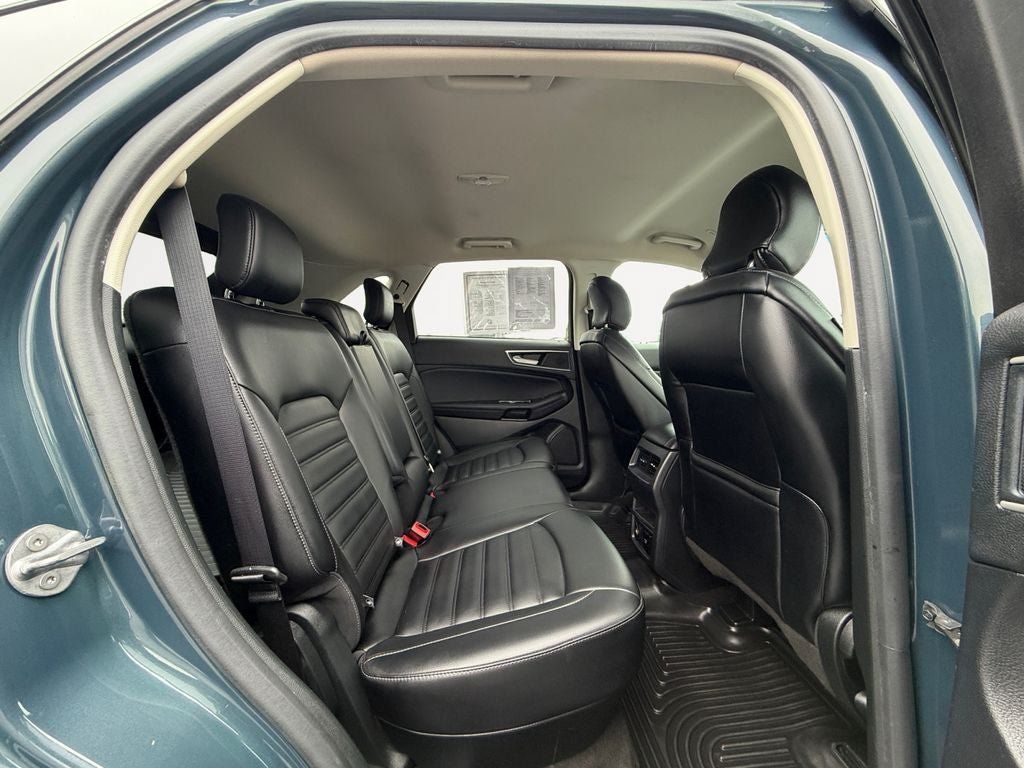 Used 2019 Ford Edge SEL w/ Equipment Group 201A AWD/4WD image 23