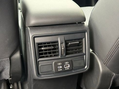 Certified 2025 Subaru Forester Premium AWD/4WD image 24