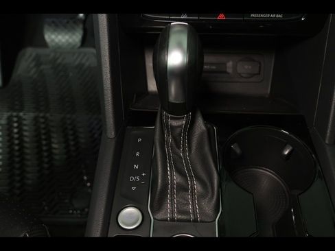 Used 2021 Volkswagen Atlas Cross Sport SEL image 30