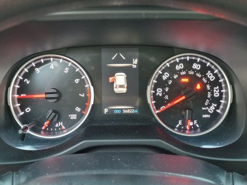 Used 2019 Toyota RAV4 LE image 26