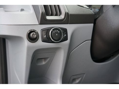 Used 2015 Ford Transit 150 XLT image 16