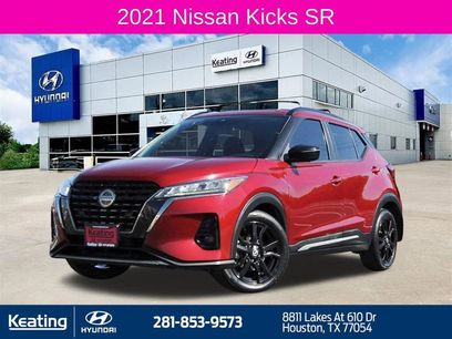 Used 2021 Nissan Kicks SR w/ Exterior Package