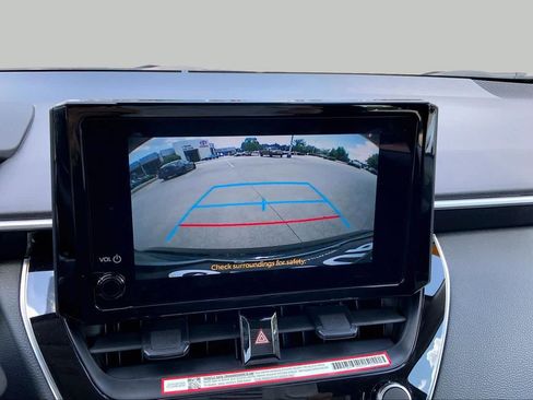 Used 2026 Toyota Corolla LE FWD image 29